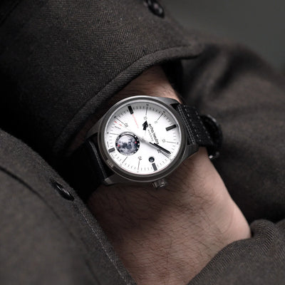 Echo/Neutra Averau 39 Moon Phase Big Moon White Full Lume