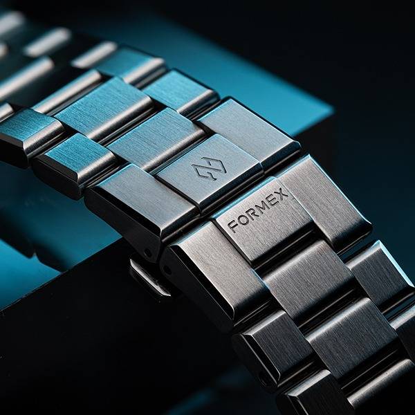 Formex Essence FortyOne Stradale Limited Edition Steel