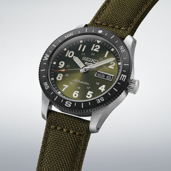 Seiko 5 Sports Field HDB008