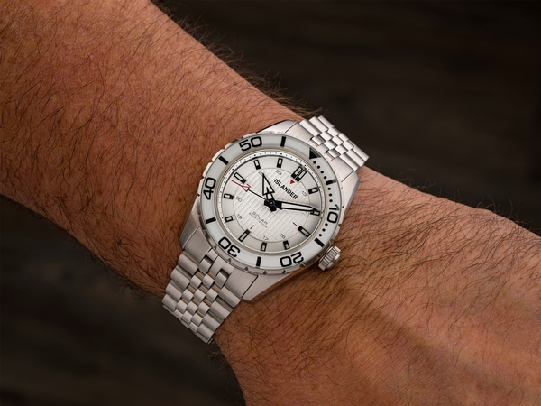 Islander Saltaire 38mm Solar Dive Watch Pure White ISL-281