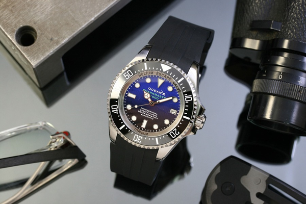 OceanX Sharkmaster 1000 Titanium SMTi1022 Limited Edition