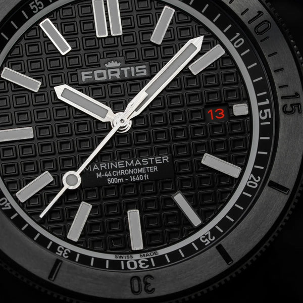 Fortis Marinemaster M-44 DLC Gravity Black
