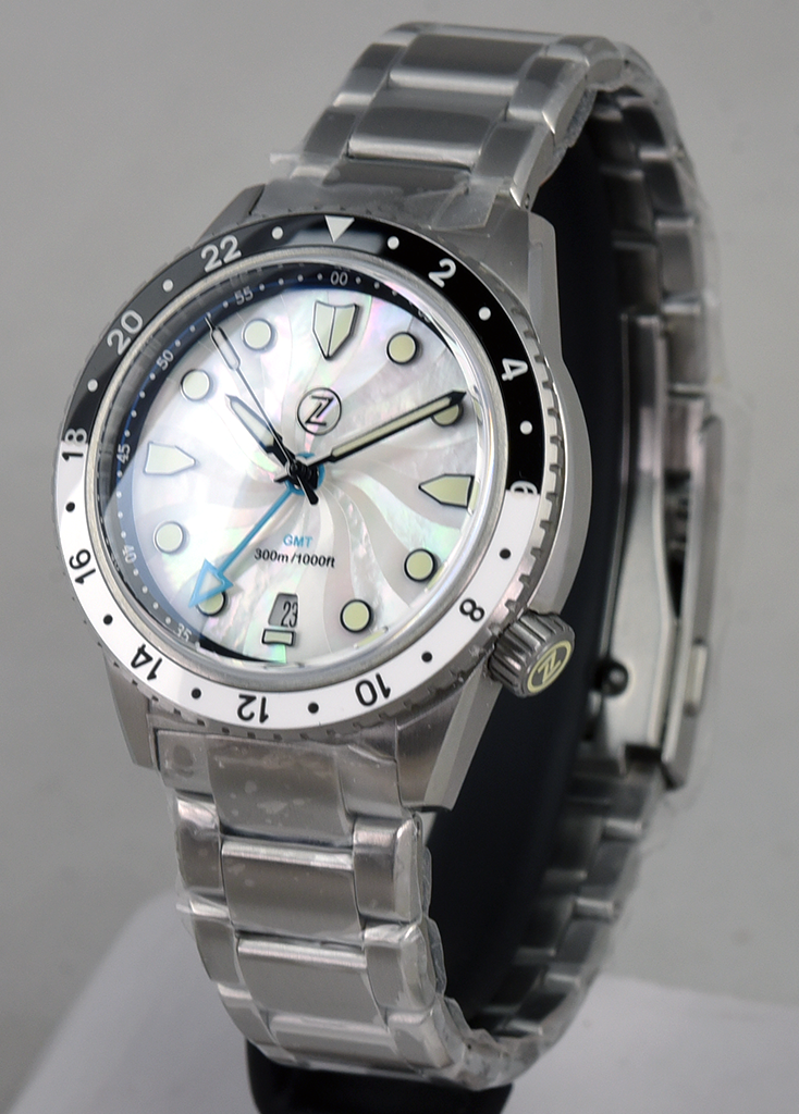 Zelos Mako GMT MOP (Pre-owned) - SeriousWatches.com Zelos Mako GMT MOP (Pre-owned) - SeriousWatches.com