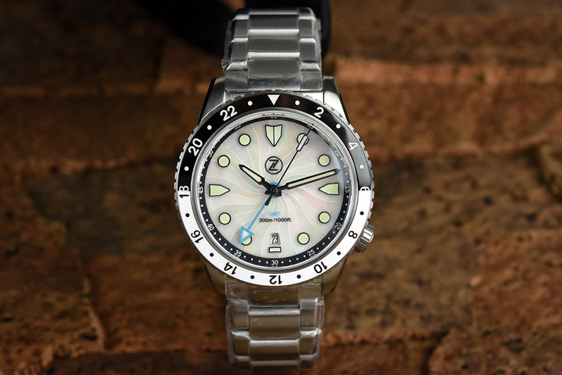 Zelos Mako GMT MOP (Pre-owned) - SeriousWatches.com Zelos Mako GMT MOP (Pre-owned) - SeriousWatches.com