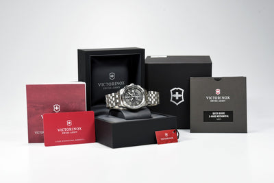 Victorinox AirBoss Mechanical Chronograph 241620 Pre owned SeriousWatches