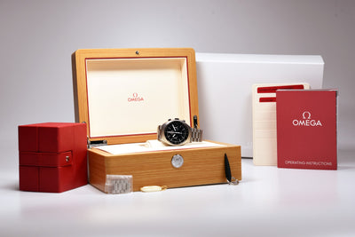 Omega Speedmaster Mark II 327.10.43.50.01.001 (Pre-owned)