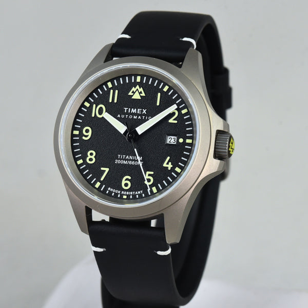 Timex Expedition North Titanium TW2V54000 (Pre-owned)