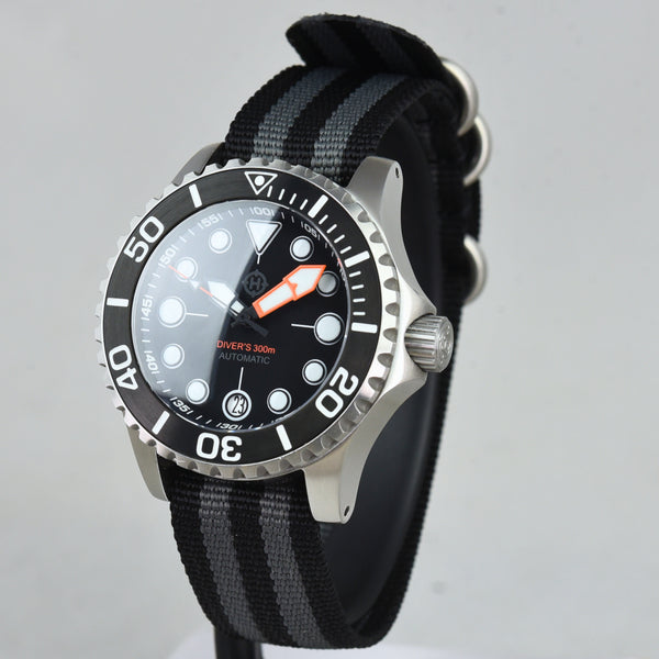 Helm Komodo Black (Pre-owned)