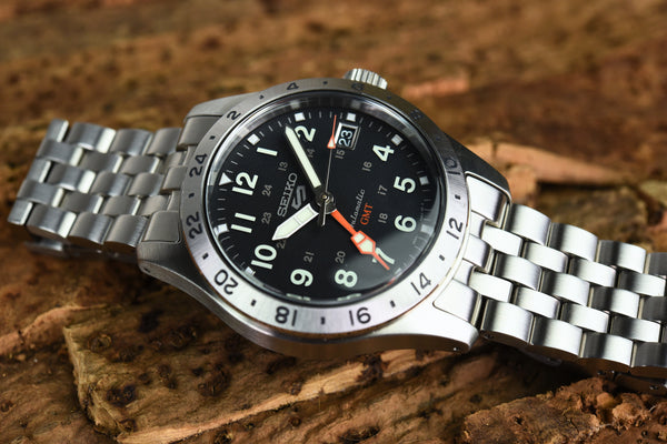 Seiko 5 GMT SSK023K1 (Pre-owned)