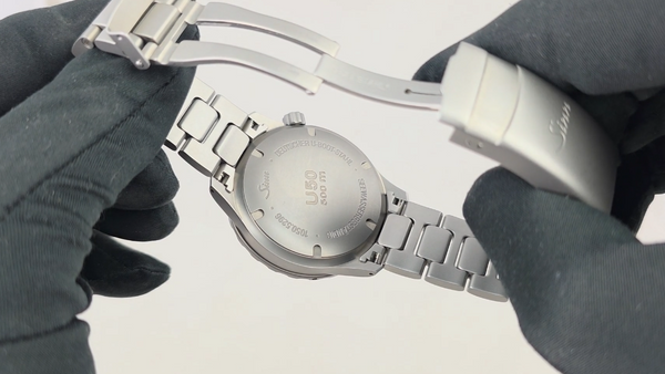 Sinn U50 1050.010 (Pre-owned)