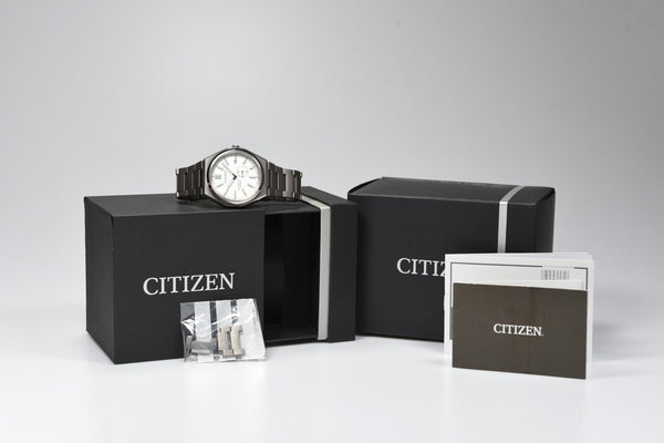 Citizen Super Titanium Zenshin NJ0180-80A (Pre-owned)