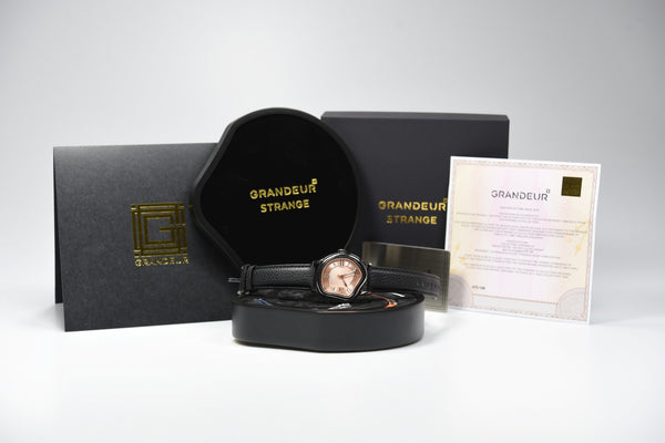 Grandeur Strange V2 Solar Flame (Pre-owned)