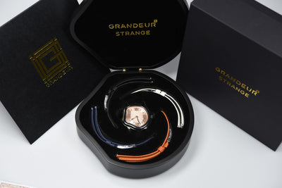 Grandeur Strange V2 Solar Flame (Pre-owned)