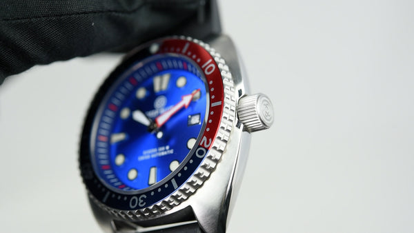 Deep Blue Military Diver 300 Swiss Automatic (Pre-owned)