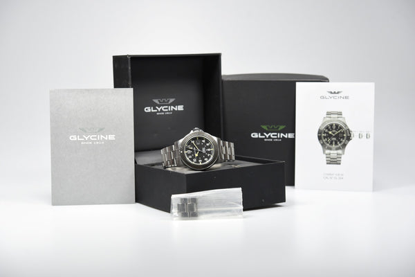 Glycine Combat Sub 48 GL0095 (Pre-owned)
