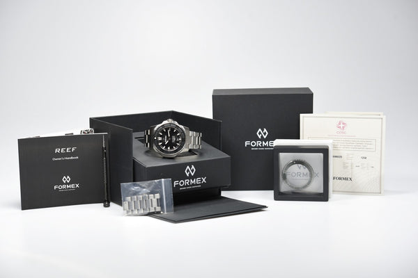 Formex REEF Automatic Chronometer 300m Black (Pre-owned)