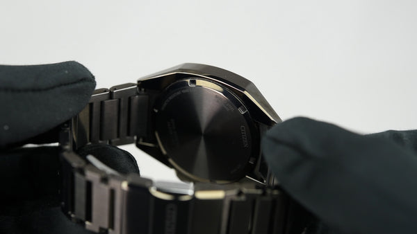 Citizen Series 8 NA1015-81Z (Pre-owned)