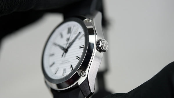 Formex Essence ThirtyNine Chronometer White (Pre-owned)