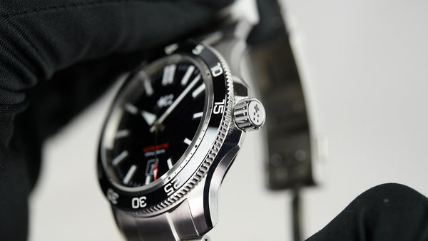 Christopher Ward C60 Trident Pro 300 Black (Pre-owned)