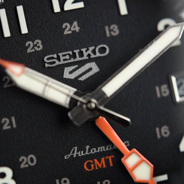 Seiko 5 GMT SSK023K1 (Pre-owned)