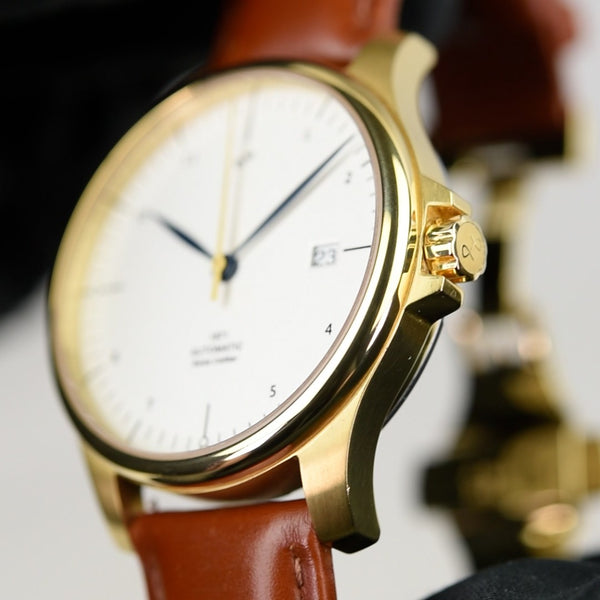 About Vintage 1971 Automatic Limited Edition (Pre-owned)