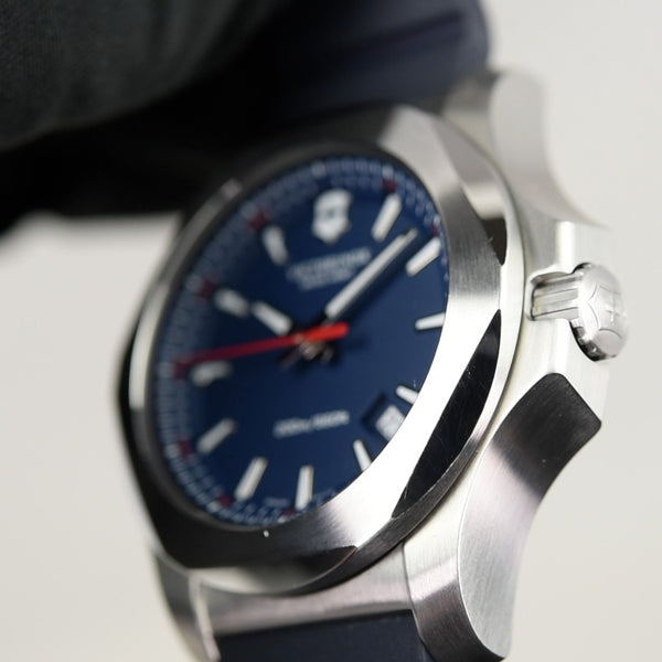 Victorinox I.N.O.X. 241688.1 (Pre-owned)