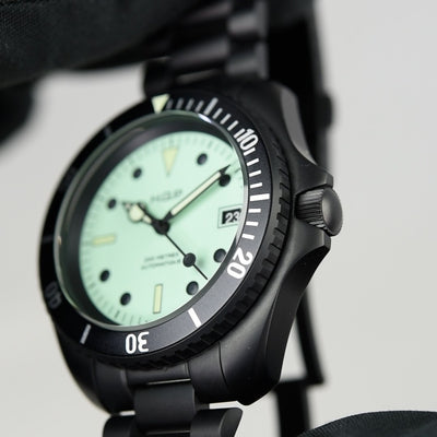 H.G.P. Night Diver 200M Automatic Full-Lume & Black PVD (Pre-owned)