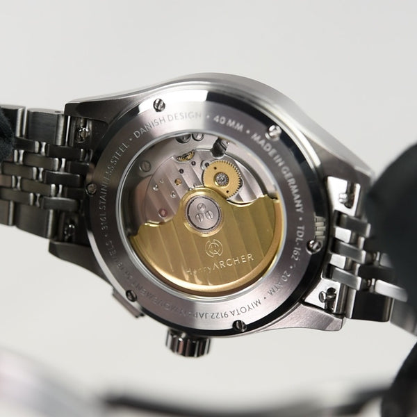 Henry Archer Tidslinje Meteorite Spectral Red (Pre-owned)