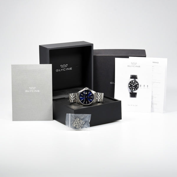 Glycine Combat 6 3890 (Pre-owned)