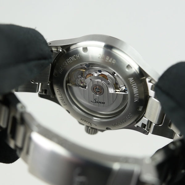 Sinn 556 I Mother-of-pearl S 556.0105 (Pre-owned)