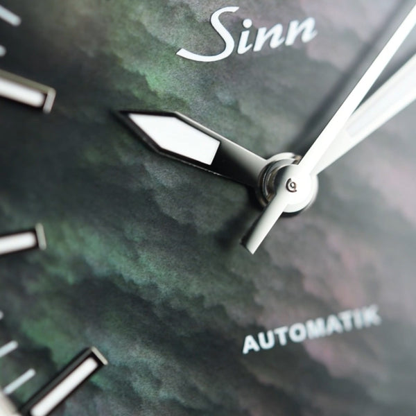 Sinn 556 I Mother-of-pearl S 556.0105 (Pre-owned)