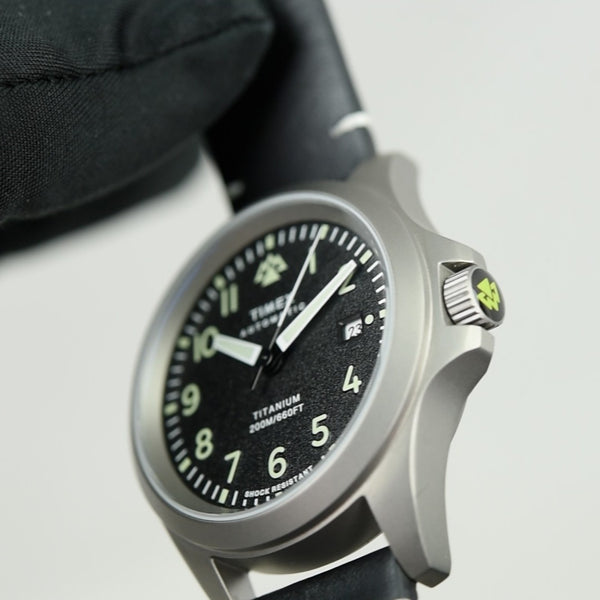 Timex Expedition North Titanium TW2V54000 (Pre-owned)