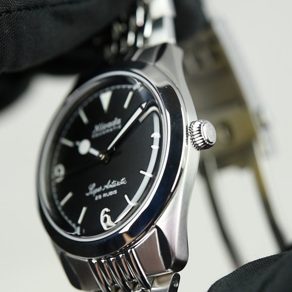 Nivada Grenchen Super Antarctic 3.6.9 38mm Black 32039A04 (Pre-owned)