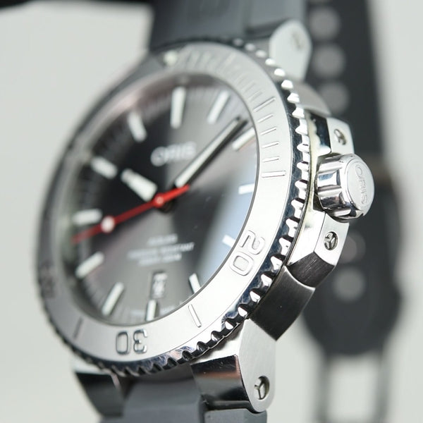Oris Aquis Date Relief 01 733 7730 4153-07 4 24 66EB (Pre-owned)