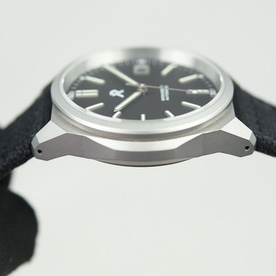 RZE Resolute Carbon Black (Pre-owned)
