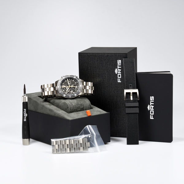 Fortis Novonaut N-42 Titanium Legacy (Pre-owned)