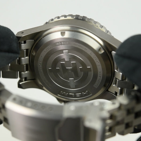 Helm Vanuatu Titanium (Pre-owned)