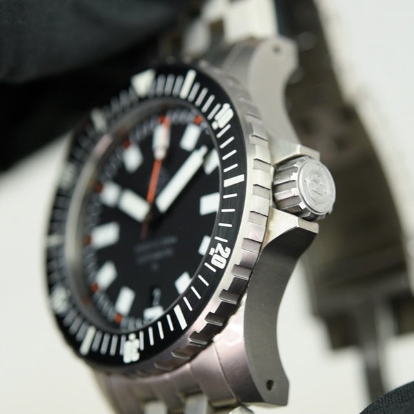 Helm Vanuatu Titanium (Pre-owned)