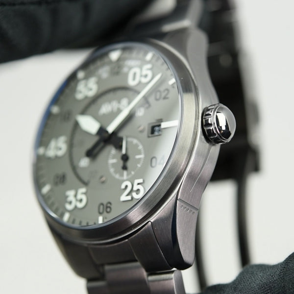 AVI-8 Spitfire Type 300 Automatic AV-4073-44 (Pre-owned)