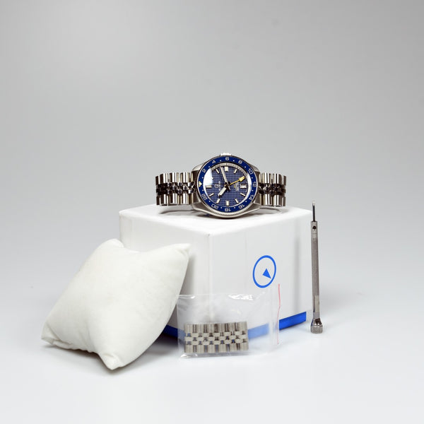Islander Watch Automatic GMT Blue Waffle Dial #ISL-214 (Pre-owned)