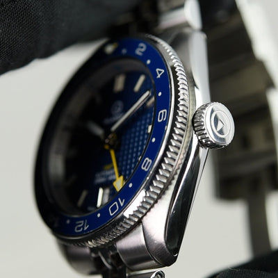 Islander Watch Automatic GMT Blue Waffle Dial #ISL-214 (Pre-owned)