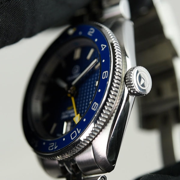 Islander Watch Automatic GMT Blue Waffle Dial #ISL-214 (Pre-owned)
