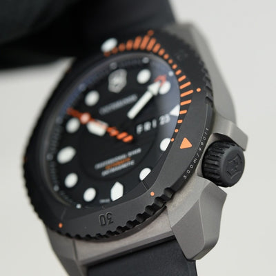 Victorinox Dive Pro Automatic Titanium 241996 (Pre-owned)