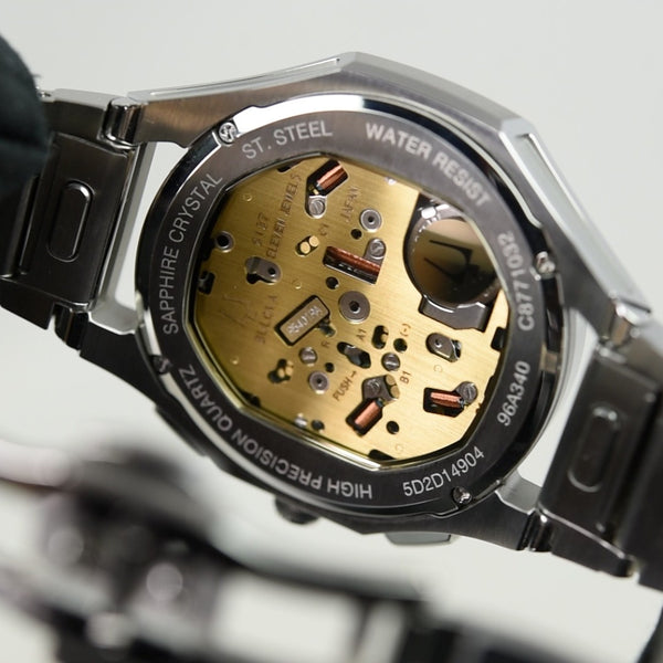 Bulova Curv 10th Anniversary Edition 96K117 (Pre-owned)