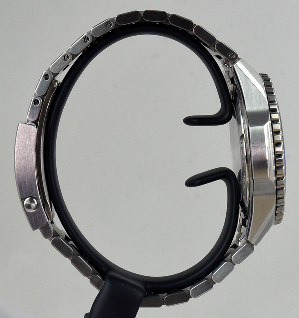 Formex REEF GMT Black and Blue Bicolor Ceramic Bezel (Pre-owned)