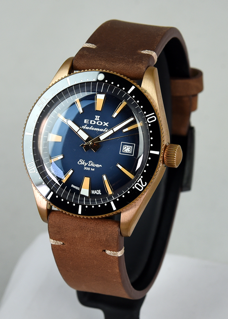 Edox SkyDiver Limited Edition 80126 BRN BUIDR (Pre-owned Edox SkyDiver Limited Edition 80126 BRN BUIDR (Pre-owned