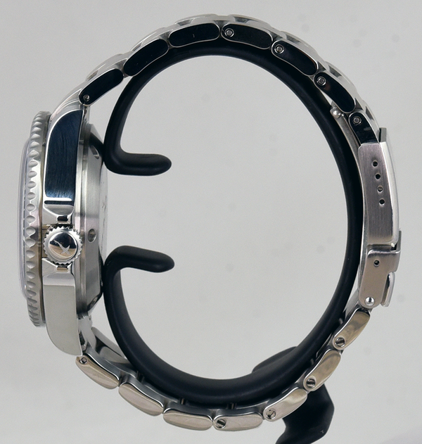 OceanX Sharkmaster-V VSMS527 (Pre-owned)