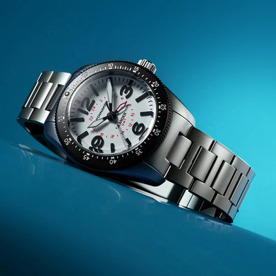 Spinnaker x Islander Croft 39mm Tactical GMT Pure Essence SP-5193-LIW44