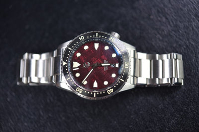 Zelos Great White V2 Blood Moon Meteorite (B-stock)