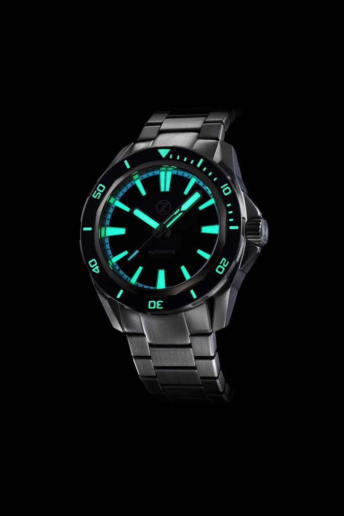 Zelos Swordfish Steel Forged Carbon NH35 - SeriousWatches.com
